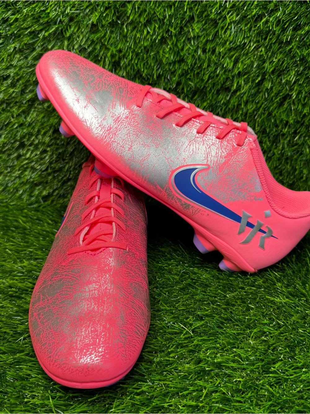 Size 11.5 - Mens Nike Vini Jr. Mercurial Vapor 16 Club Soccer Cleats IM3643-640